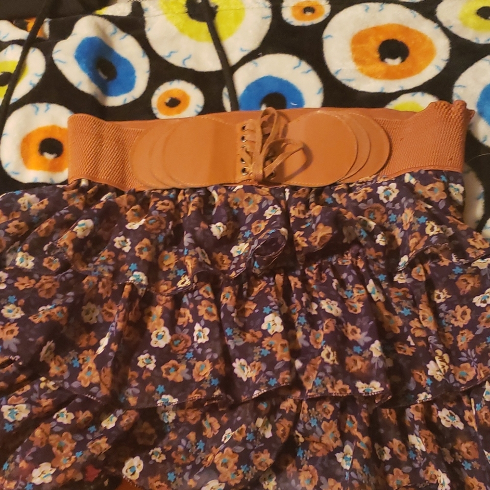 Floral mini skirt